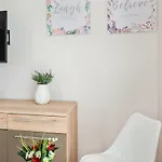 Aaa Anic Amazing Deluxe Apartment Split