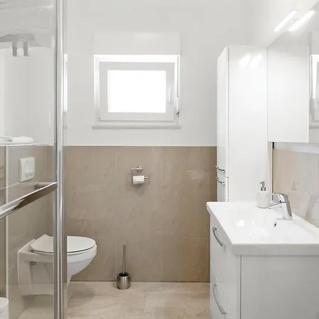 Aaa Anic Amazing Deluxe Apartman *