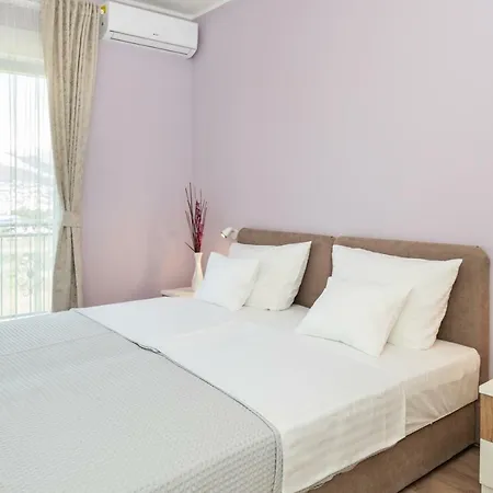 Aaa Anic Amazing Deluxe Apartman *