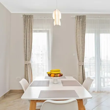 Aaa Anic Amazing Deluxe Apartman Split