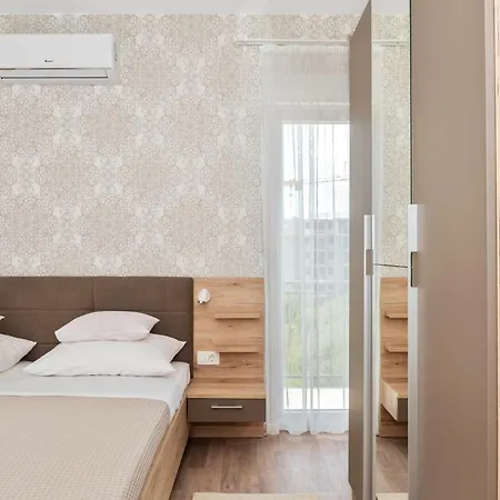 Aaa Anic Amazing Deluxe Apartman *