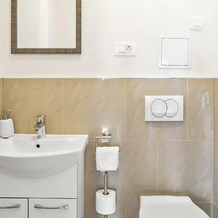 Aaa Anic Amazing Deluxe