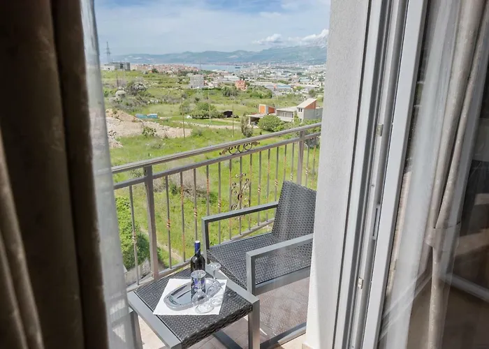 Apartment Aaa Anic Amazing Deluxe Split